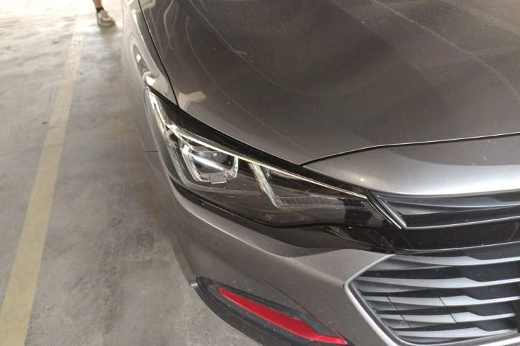 Used Chevrolet Monza 2019 Redline 320T Dual-Clutch Sporty Version China VI Standard Right Front Headlight