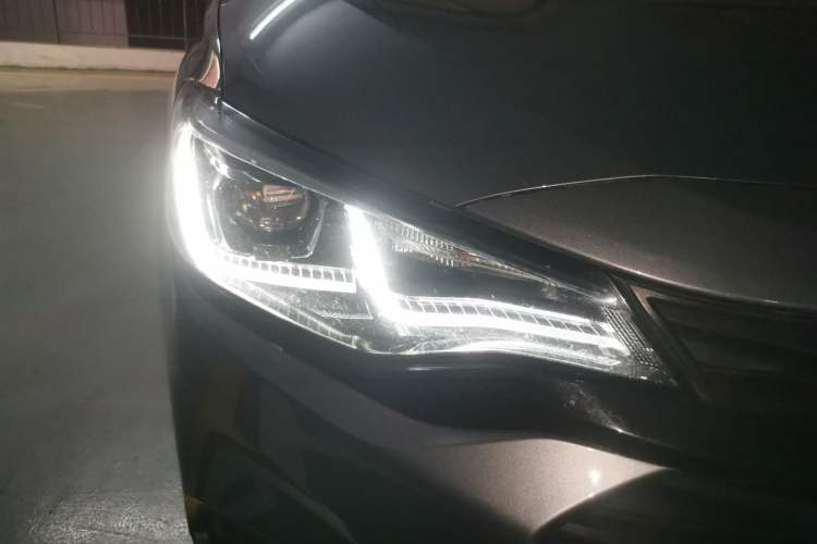 Used Chevrolet Monza 2019 Redline 320T Dual-Clutch Sporty Version China VI Standard Right Front Headlight