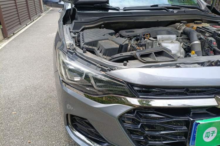 Used Chevrolet Monza 2019 RS 330T Automatic Sporty Edition China VI Standard Right Front Headlight