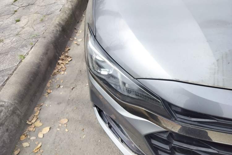 Used Chevrolet Monza 2019 RS 330T Automatic Comfort Edition China VI Standard Right Front Headlight