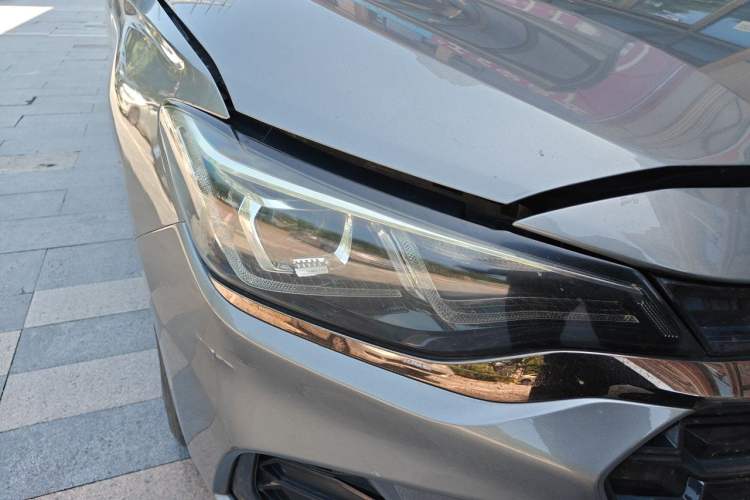 Used Chevrolet Monza 2019 RS 330T Automatic Comfort Edition China VI Standard Right Front Headlight