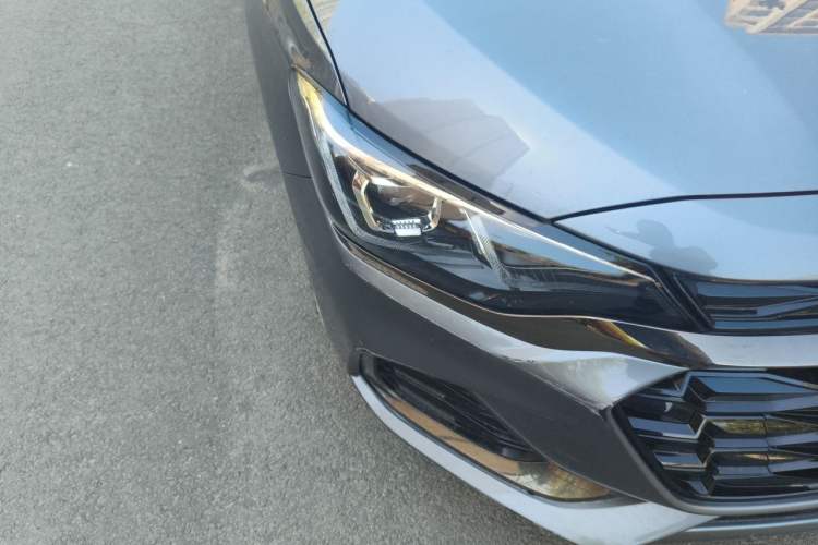 Used Chevrolet Monza 2019 RS 330T Automatic Comfort Edition China VI Standard Right Front Headlight