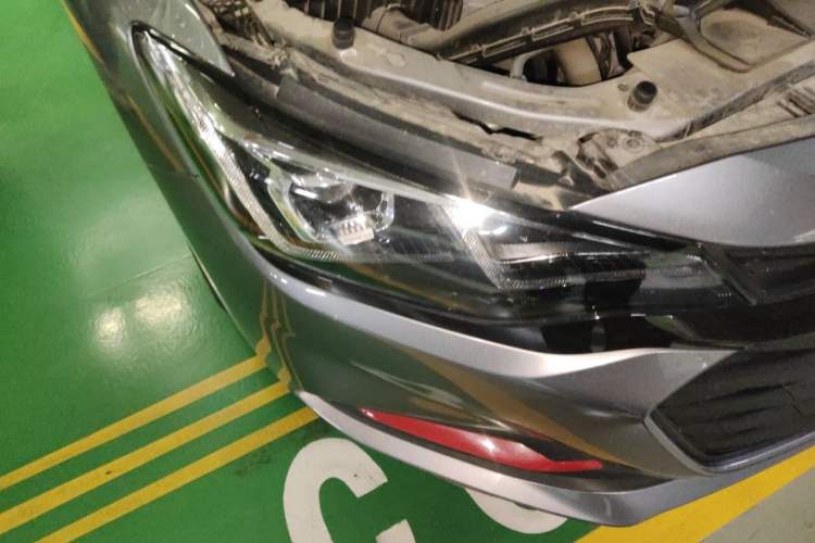 Used Chevrolet Monza 2019 Redline 320T Dual-Clutch Sporty Version China VI Standard Right Front Headlight