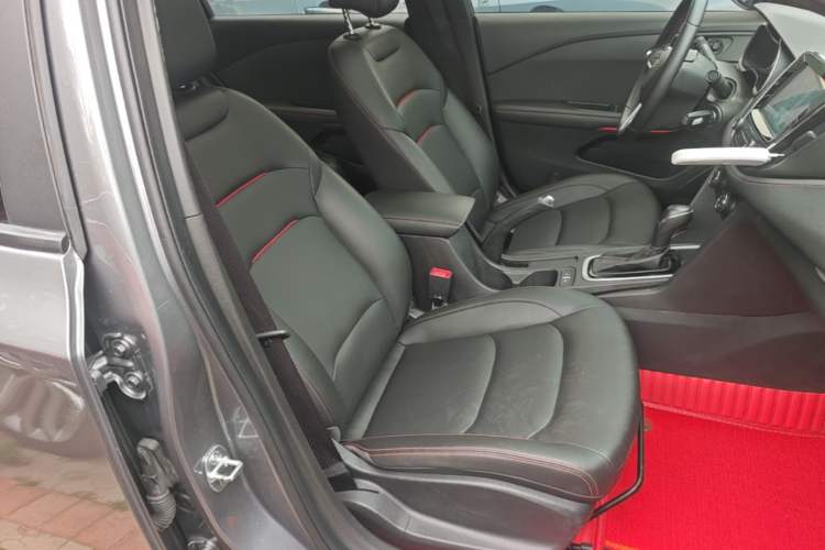 Used Chevrolet Monza 2019 RS 330T Automatic Sporty Edition China VI Standard Right Front Seat