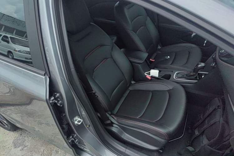 Used Chevrolet Monza 2019 RS 330T Automatic Comfort Edition China VI Standard Right Front Seat