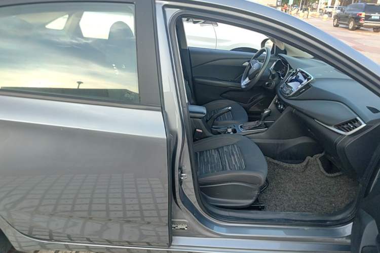Used Chevrolet Monza 2019 Redline 320T Dual-Clutch Joyful Edition China VI Standard Right Front Seat