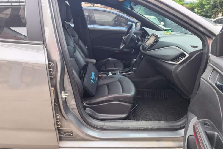 Used Chevrolet Monza 2019 RS 330T Automatic Comfort Edition China VI Standard Right Front Seat