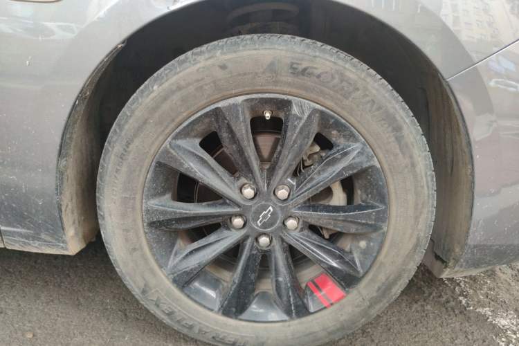 Used Chevrolet Monza 2019 Redline 320T Dual-Clutch Sporty Version China VI Standard Right Front Wheel Hub