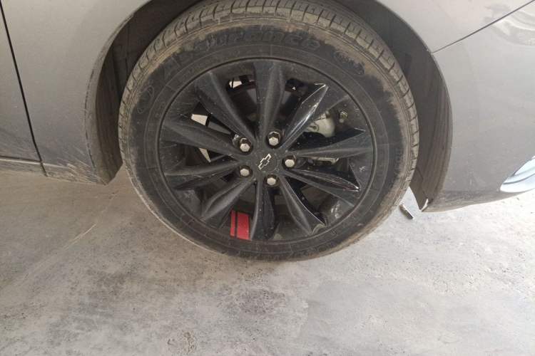 Used Chevrolet Monza 2019 Redline 320T Dual-Clutch Sporty Version China VI Standard Right Front Wheel Hub