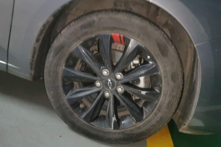 Used Chevrolet Monza 2019 Redline 320T Dual-Clutch Sporty Version China VI Standard Right Front Wheel Hub