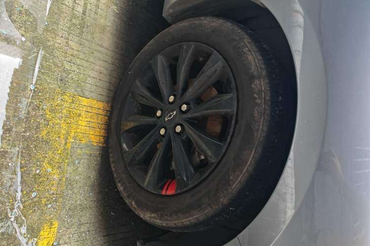 Used Chevrolet Monza 2019 Redline 320T Dual-Clutch Sporty Version China VI Standard Right Front Wheel Hub
