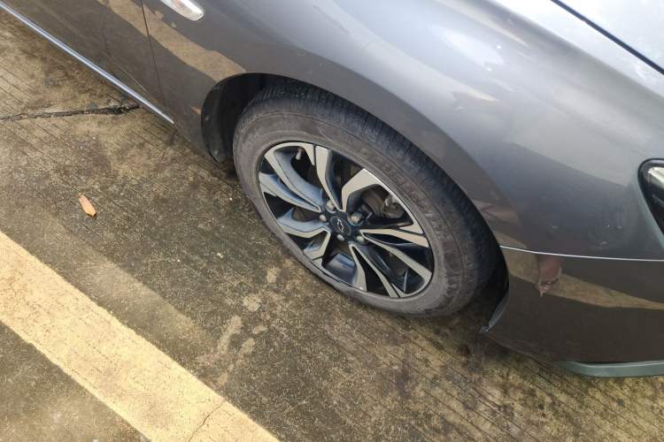 Used Chevrolet Monza 2019 RS 330T Automatic Comfort Edition China VI Standard Right Front Wheel Hub