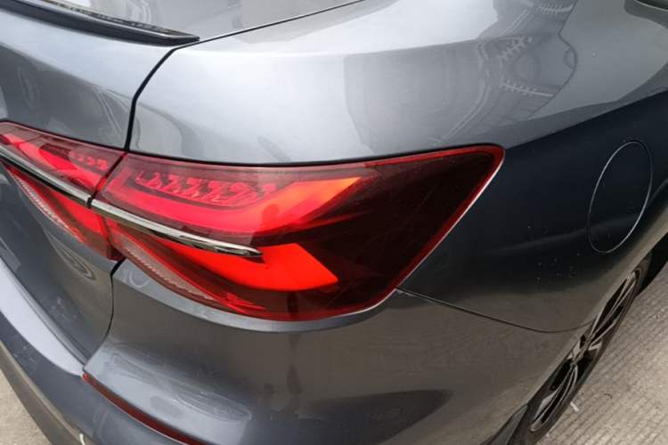 Used Chevrolet Monza 2019 RS 330T Automatic Comfort Edition China VI Standard Right Rear Taillight