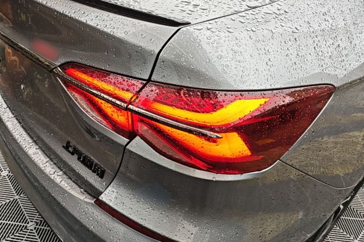 Used Chevrolet Monza 2019 RS 330T Automatic Comfort Edition China VI Standard Right Rear Taillight