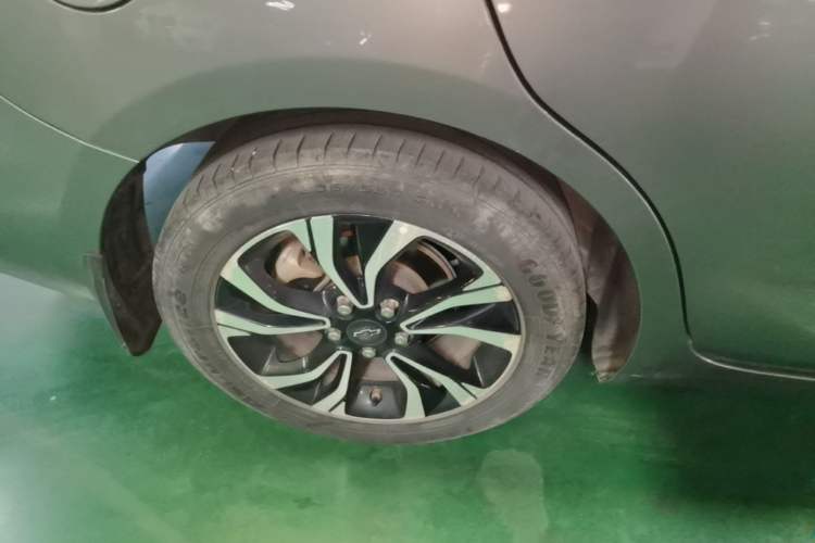 Used Chevrolet Monza 2019 RS 330T Automatic Comfort Edition China VI Standard Right Rear Wheel Hub