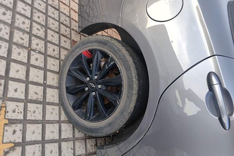 Used Chevrolet Monza 2019 Redline 320T Dual-Clutch Joyful Edition China VI Standard Right Rear Wheel Hub
