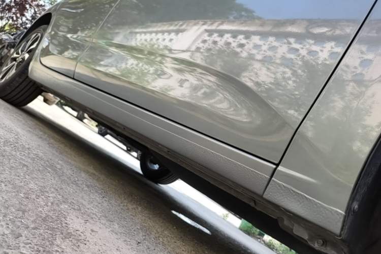 Used Chevrolet Monza 2019 RS 330T Automatic Comfort Edition China VI Standard Right Side Sill