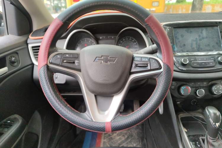 Used Chevrolet Monza 2019 Redline 320T Dual-Clutch Sporty Version China VI Standard Steering Wheel