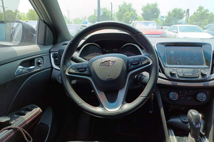 Used Chevrolet Monza 2019 RS 330T Automatic Comfort Edition China VI Standard Steering Wheel