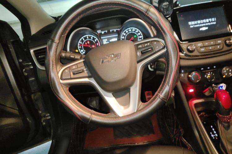 Used Chevrolet Monza 2019 Redline 320T Dual-Clutch Sporty Version China VI Standard Steering Wheel