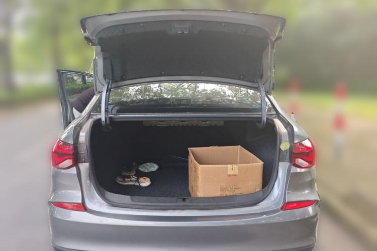 Used Chevrolet Monza 2019 Redline 320T Dual-Clutch Joyful Edition China VI Standard Trunk
