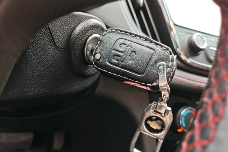 Used Chevrolet Monza 2019 RS 330T Automatic Comfort Edition China VI Standard Vehicle Key