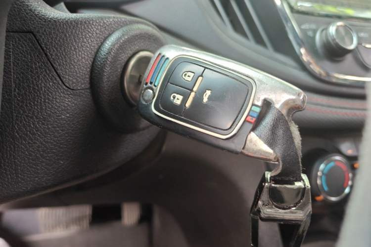 Used Chevrolet Monza 2019 RS 330T Automatic Comfort Edition China VI Standard Vehicle Key