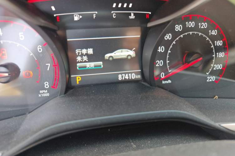 Used Chevrolet Monza 2019 RS 330T Automatic Comfort Edition China VI Standard Odometer Close Up