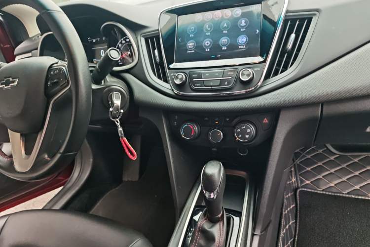 Used Chevrolet Monza 2019 Redline 320T Dual-Clutch Sporty Version China VI Standard Audio And AC Panel