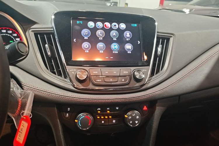 Used Chevrolet Monza 2019 RS 330T Automatic Comfort Edition China VI Standard Audio And AC Panel