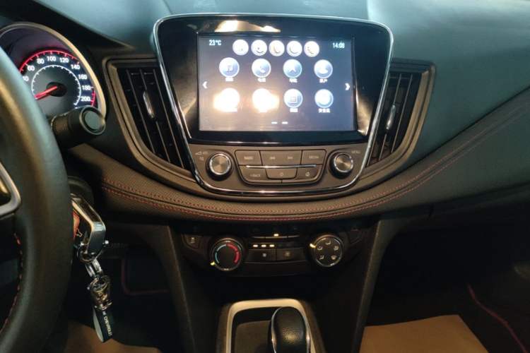 Used Chevrolet Monza 2019 RS 330T Automatic Comfort Edition China VI Standard Audio And AC Panel