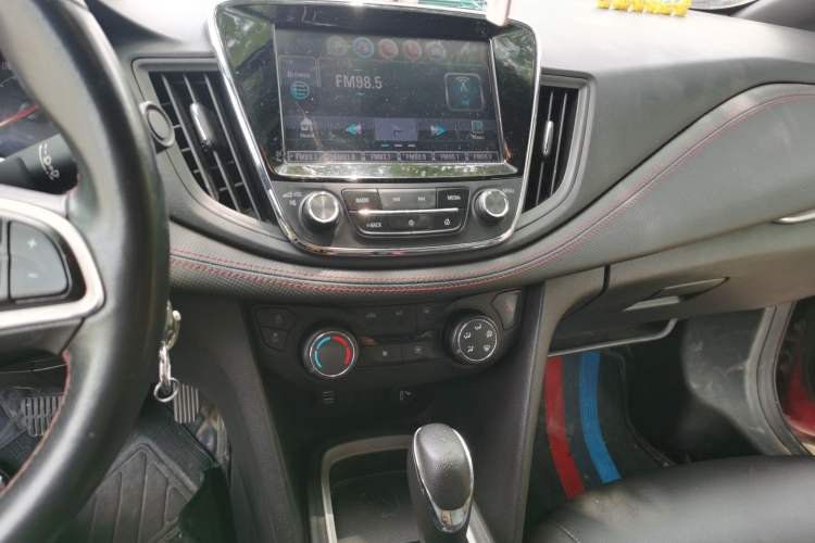 Used Chevrolet Monza 2019 RS 330T Automatic Comfort Edition China VI Standard Audio And AC Panel