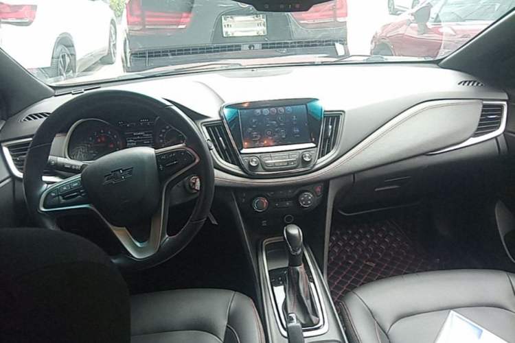 Used Chevrolet Monza 2019 RS 330T Automatic Sporty Edition China VI Standard Center Console