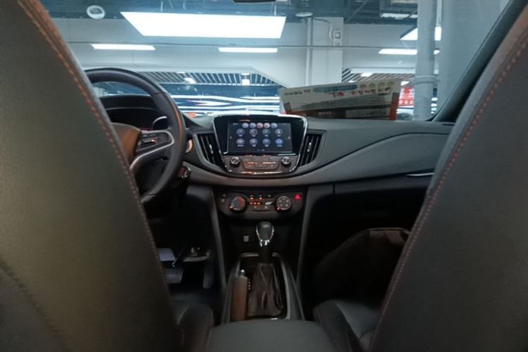 Used Chevrolet Monza 2019 RS 330T Automatic Comfort Edition China VI Standard Center Console