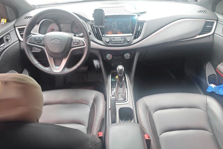 Used Chevrolet Monza 2019 RS 330T Automatic Comfort Edition China VI Standard Center Console