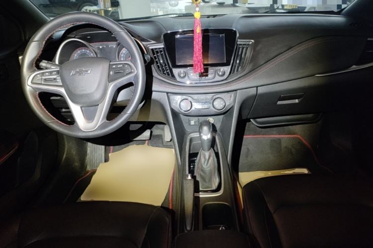 Used Chevrolet Monza 2019 RS 330T Automatic Comfort Edition China VI Standard Center Console