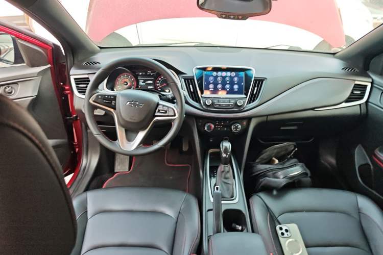 Used Chevrolet Monza 2019 RS 330T Automatic Comfort Edition China VI Standard Center Console