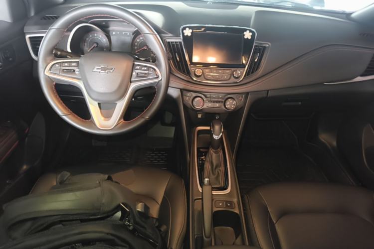 Used Chevrolet Monza 2019 RS 330T Automatic Sporty Edition China VI Standard Center Console