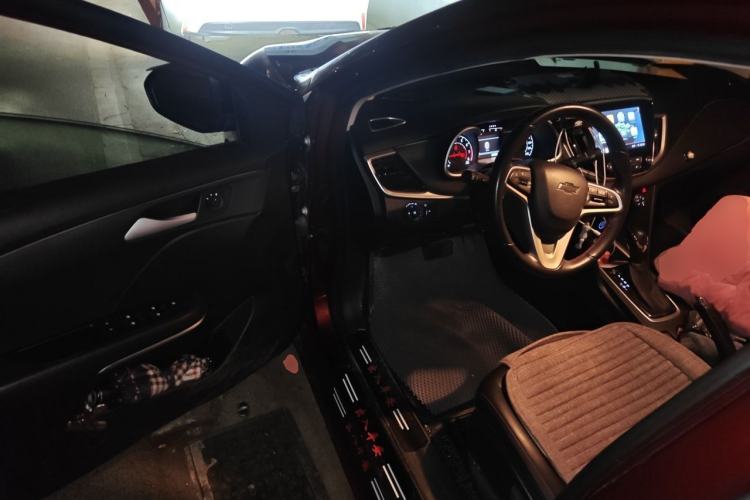 Used Chevrolet Monza 2019 Redline 320T Dual-Clutch Sporty Version China VI Standard Driver Seat