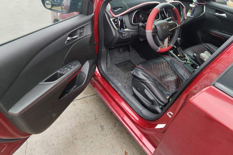 Used Chevrolet Monza 2019 RS 330T Automatic Sporty Edition China VI Standard Driver Seat