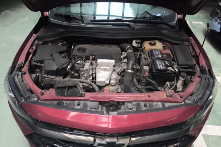 Used Chevrolet Monza 2019 RS 330T Automatic Comfort Edition China VI Standard Engine Bay