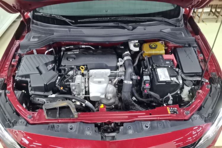 Used Chevrolet Monza 2019 RS 330T Automatic Comfort Edition China VI Standard Engine Bay
