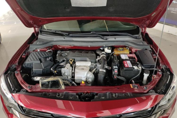 Used Chevrolet Monza 2019 RS 330T Automatic Comfort Edition China VI Standard Engine Bay