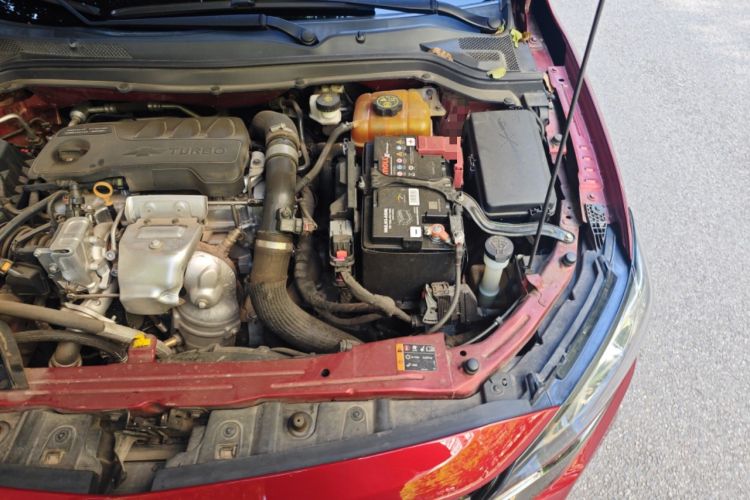 Used Chevrolet Monza 2019 RS 330T Automatic Comfort Edition China VI Standard Engine Bay Left