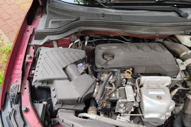 Used Chevrolet Monza 2019 RS 330T Automatic Comfort Edition China VI Standard Engine Bay Right
