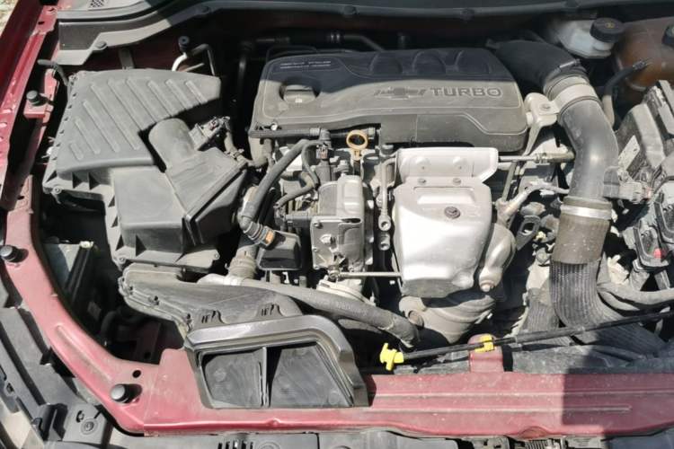 Used Chevrolet Monza 2019 RS 330T Automatic Comfort Edition China VI Standard Engine Bay Right