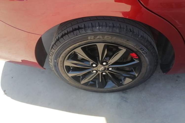 Used Chevrolet Monza 2019 Redline 320T Dual-Clutch Joyful Edition China VI Standard Exterior 5