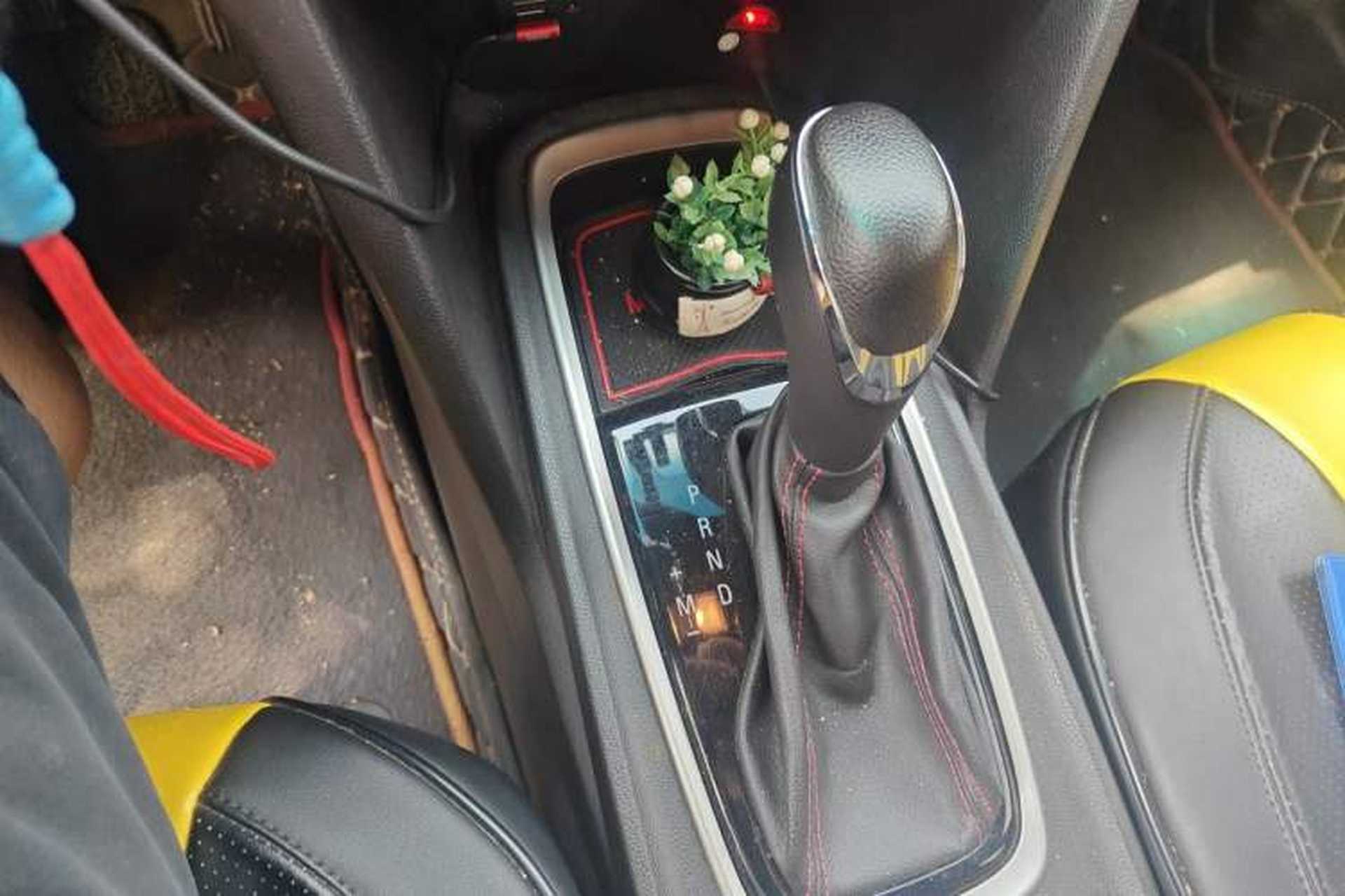 Used Chevrolet Monza 2019 RS 330T Automatic Comfort Edition China VI Standard Gear Lever