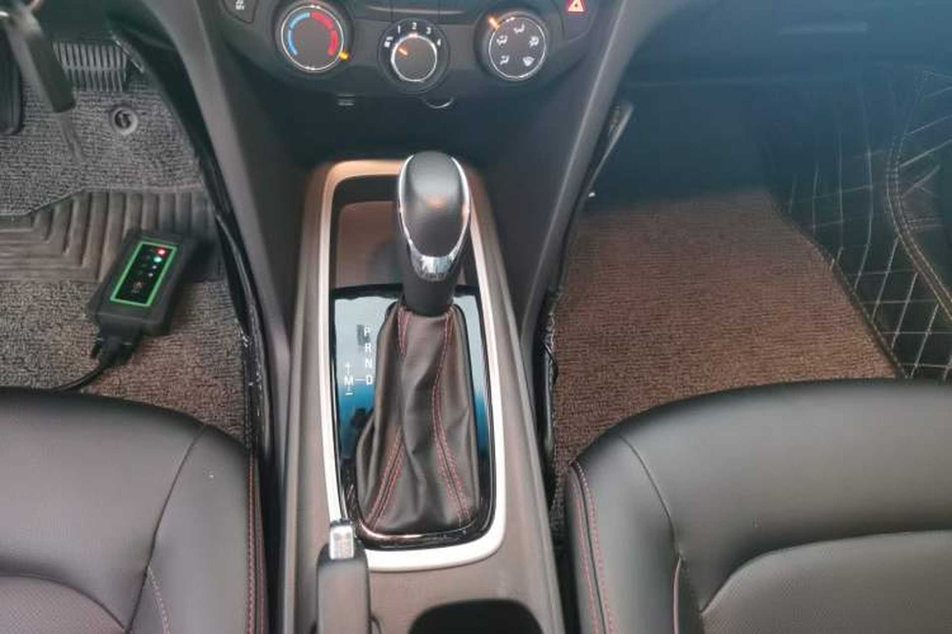 Used Chevrolet Monza 2019 Redline 320T Dual-Clutch Sporty Version China VI Standard Gear Lever