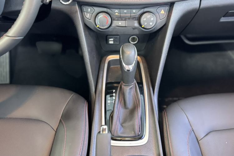Used Chevrolet Monza 2019 RS 330T Automatic Comfort Edition China VI Standard Gear Lever